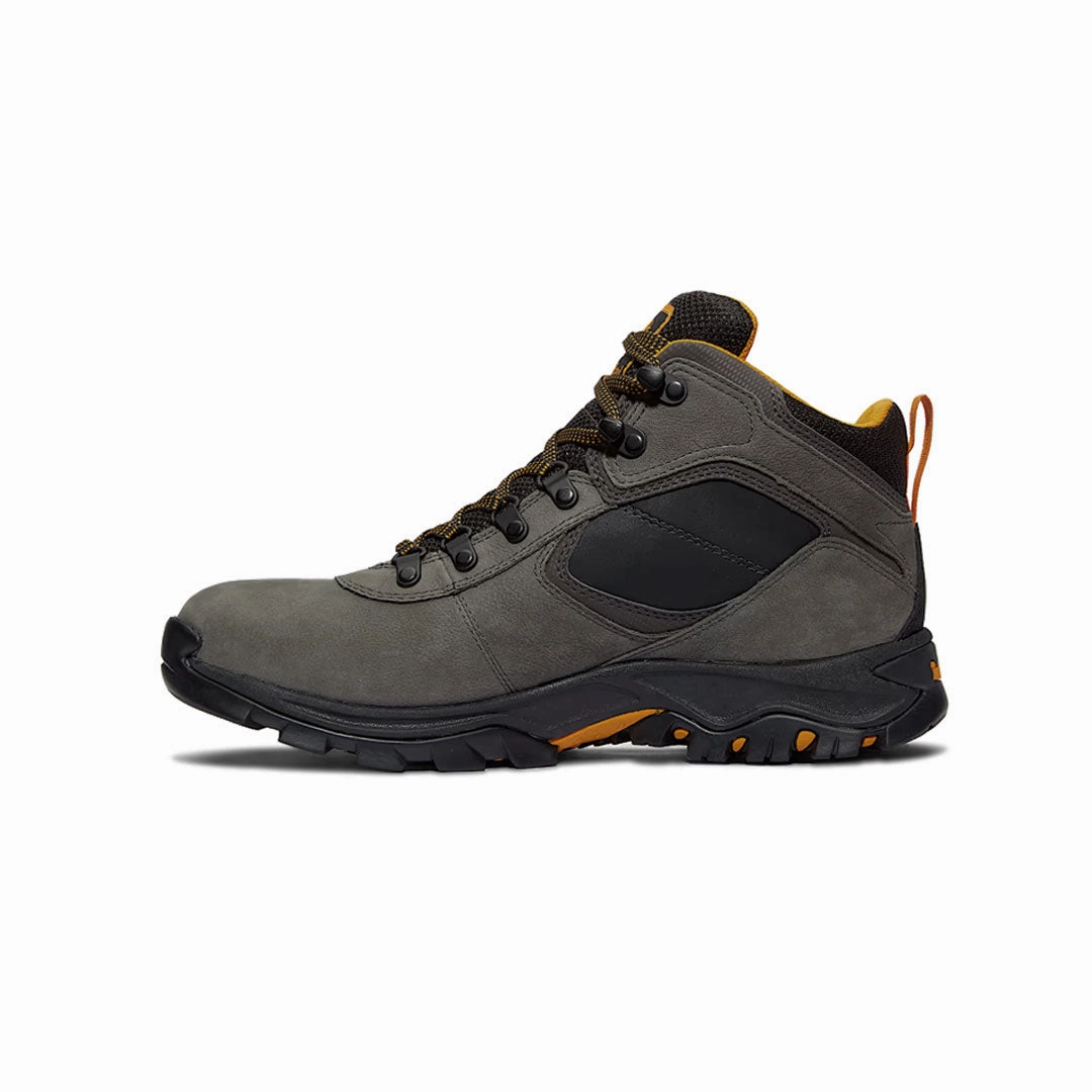 Enhanced Grip Pattern Timberland - Men's Mt. Maddsen Mid Hiking Boots (0A258X)