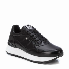 Women's Trainer Sneakers In Black ergo fit