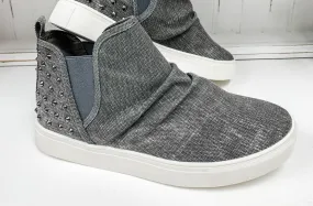 Zoey Women's Slip On Shoes In Grey Water Resistant Technology